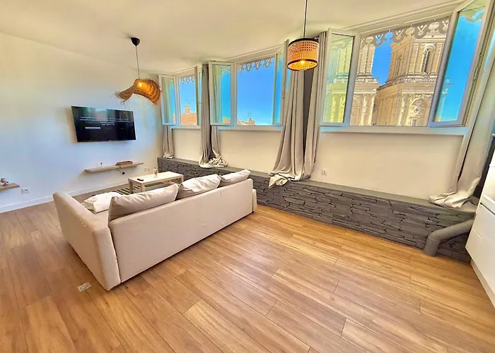 T2 Moderne - Vue Cathedrale - 90m2