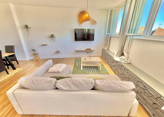 T2 Moderne - Vue Cathédrale - 90m2 Auch